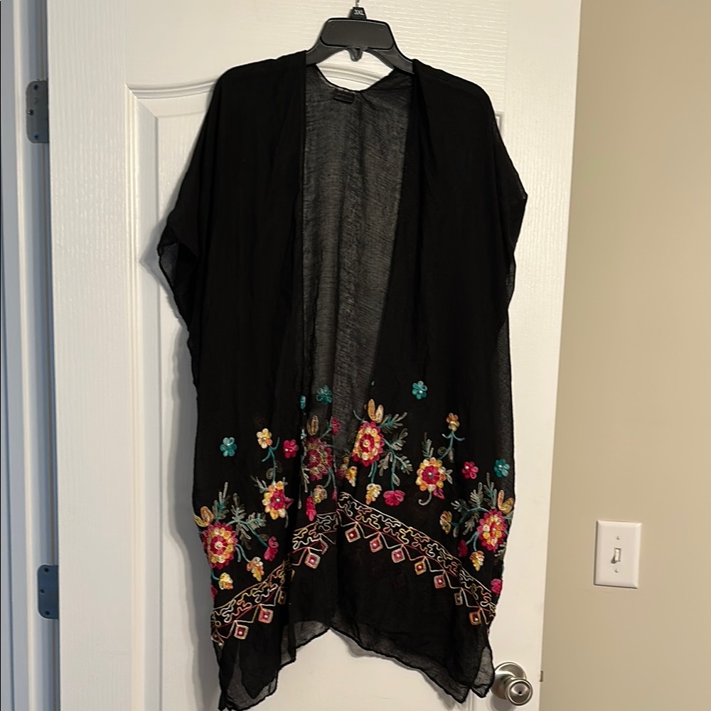Floral Embroidered Black Kimono